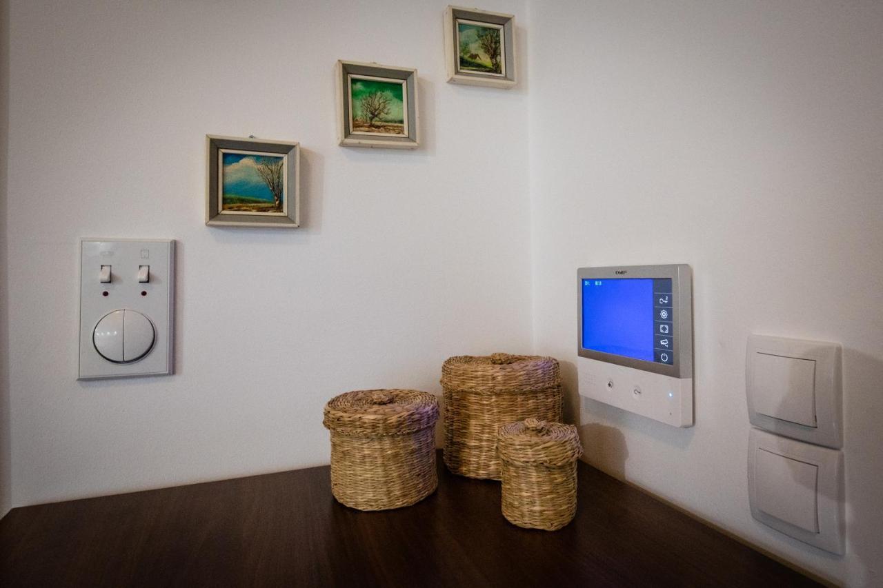 Crystal Apartment Суботица Экстерьер фото